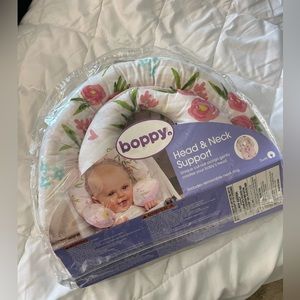 🎊Baby Items SALE! 🎊 Boppy Head and Neck Support!